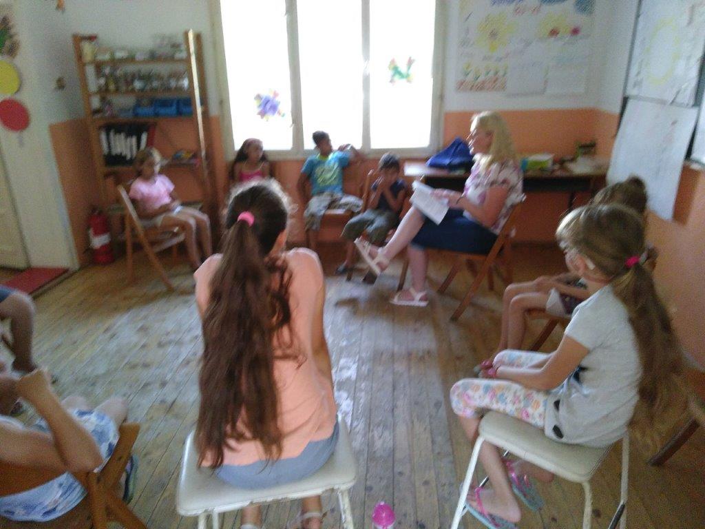 2019 08 12 Lesen einer Geschichte BuKi Kindersommer (1)