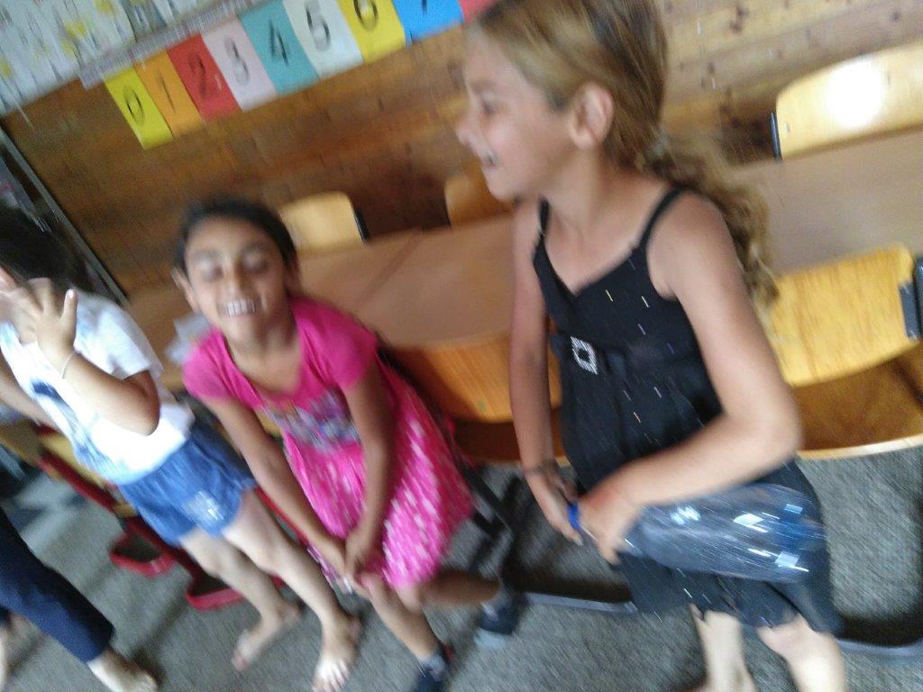 2019 08 14 Ovoda Spiel Geschicklichkeit Körperbewegung (10)