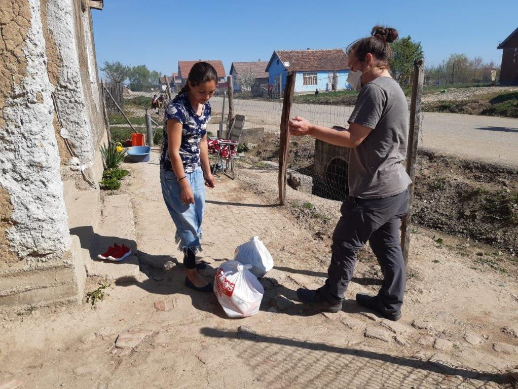 2020 04 15 BuKi Lebensmittelverteilung (10)