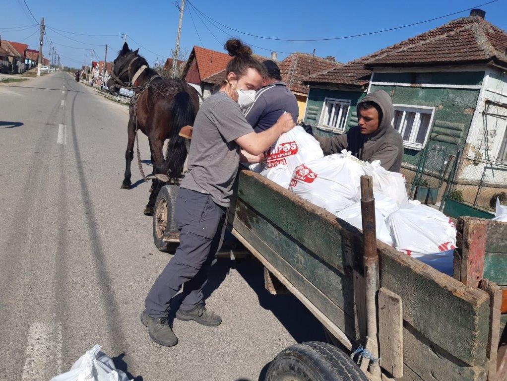 2020 04 15 BuKi Lebensmittelverteilung (9)