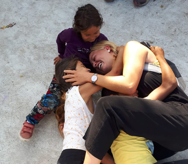 Lyrics-of-Lena-Lena-mit-Kindern