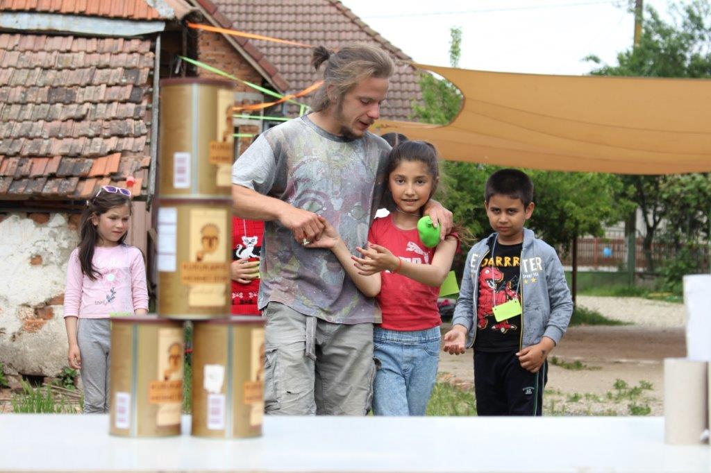 IMG_5633 Dosenwerfen Kindertag