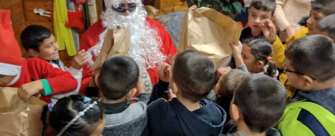 Nikolaus im BuKi-Haus Spenden für Kinder in Not Familienhilfe Humanitäre Hilfe