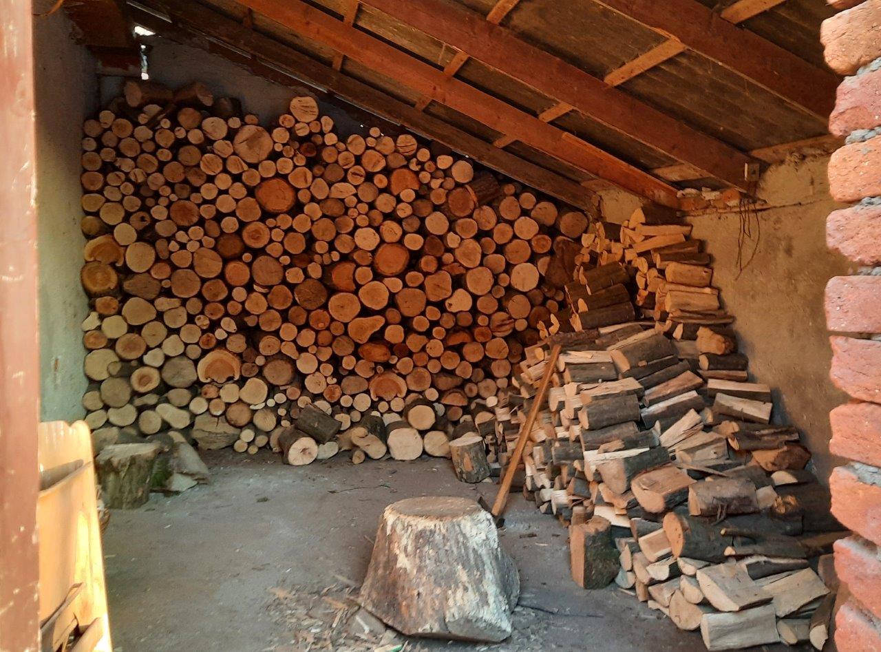 Brennholz - Spendenaktion Gemeinsam gegen den kalten Winter