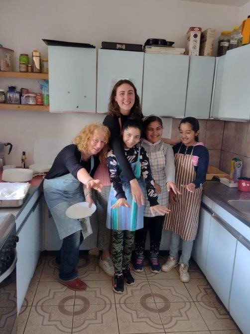 2022 04 30 BuKi Gastronomieprojekt Küchenteam (1)