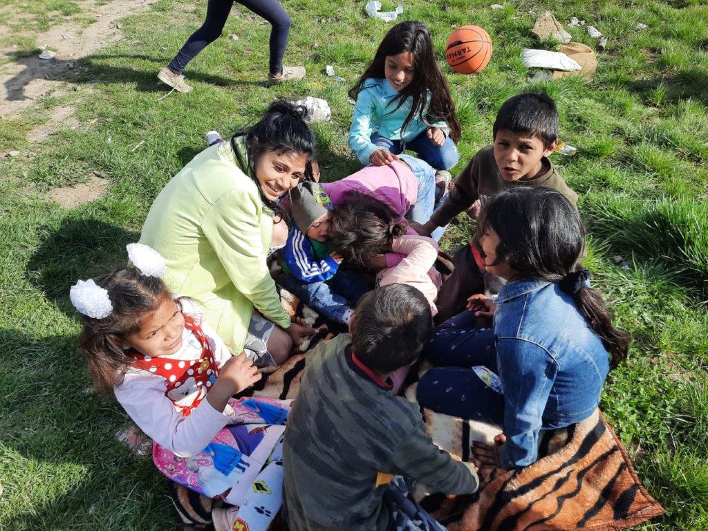 Ostern im BuKi-Haus Roma Kinderhilfe (15)
