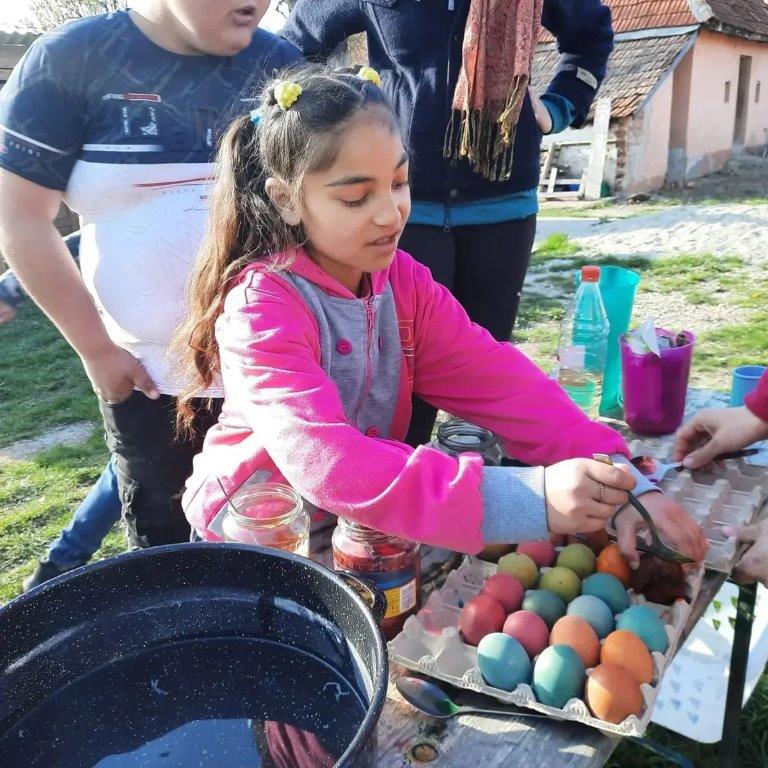 Ostern im BuKi-Haus Roma Kinderhilfe (5)