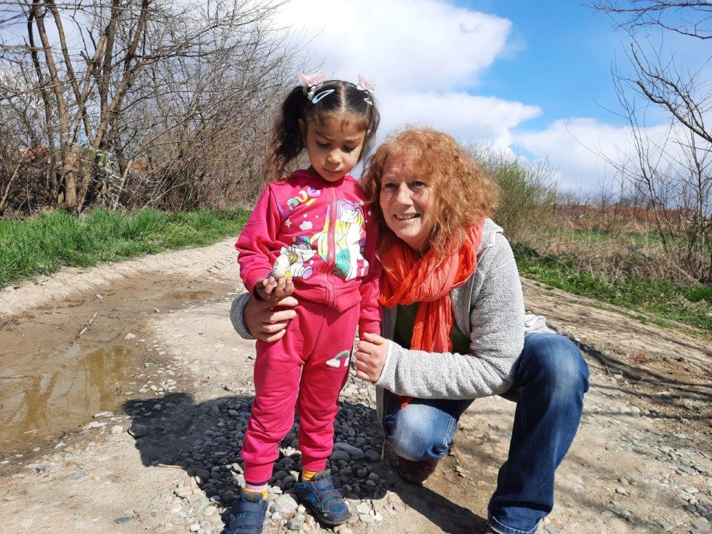 Ostern im BuKi-Haus Roma Kinderhilfe (8)